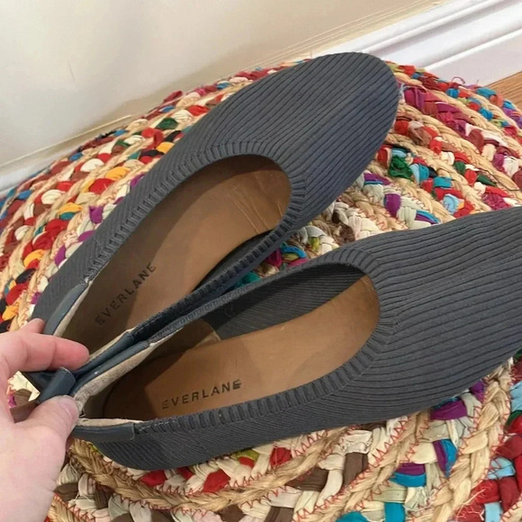 Everlane grey  ribbed glove shoes flats - Picture 2 of 5